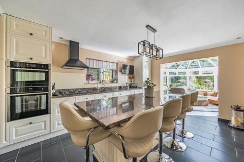 4 bedroom detached house for sale, Kingsway, Chandler's Ford, Eastleigh, Hampshire, SO53