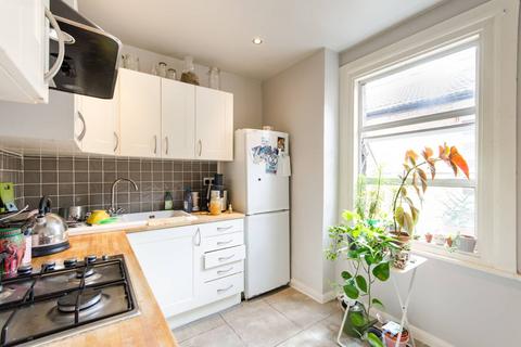 2 bedroom flat to rent, St Johns Avenue, Harlesden, London, NW10