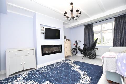 4 bedroom end of terrace house to rent, Warminster Road, London, SE25