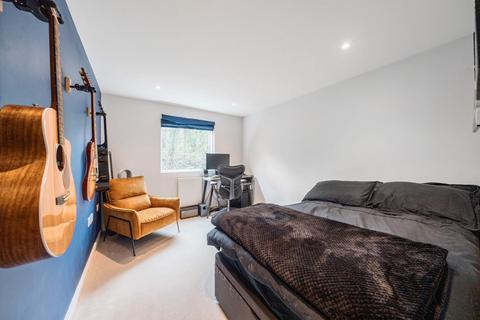 2 bedroom apartment for sale, Restell Close, Blackheath