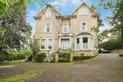 Flat 3, Surrey Towers, 2 Ipswich Road, Bournemouth, BH4 9HZ