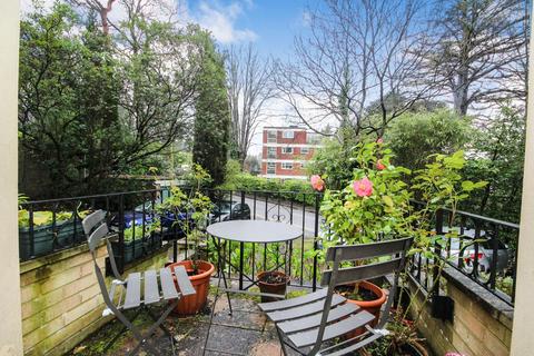 Flat 3, Surrey Towers, 2 Ipswich Road, Bournemouth, BH4 9HZ