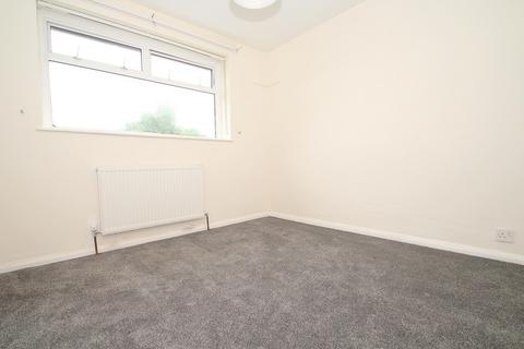 3 bedroom semi-detached house to rent, Mill Close, West Drayton UB7