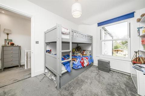 39 Cherry Orchard Road, West Molesey, KT8 1QZ