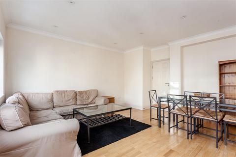 3 bedroom apartment to rent, Hercules Street, London N7