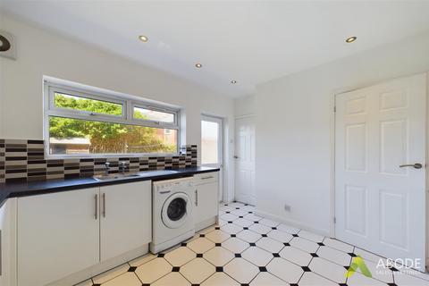 16 Beards Road, Newhall, Swadlincote, DE11 0ED