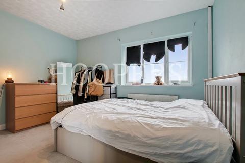 2 bedroom flat for sale, Hawarden Hill, London, NW2