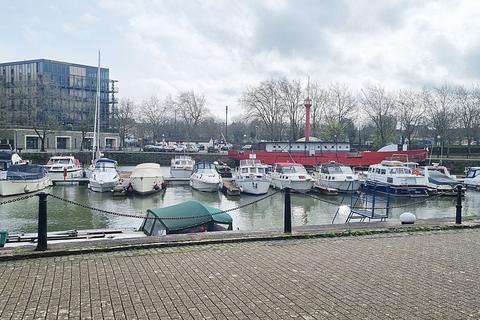 4 bedroom end of terrace house for sale, Merchants Landing, Bristol BS1