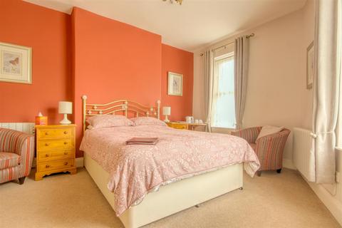 7 bedroom end of terrace house for sale, Salisbury Street, Skipton