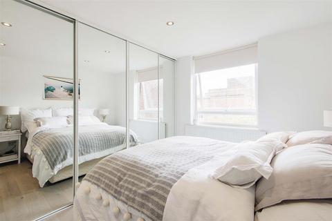 52 Nelson Gardens, London, E2 7AA