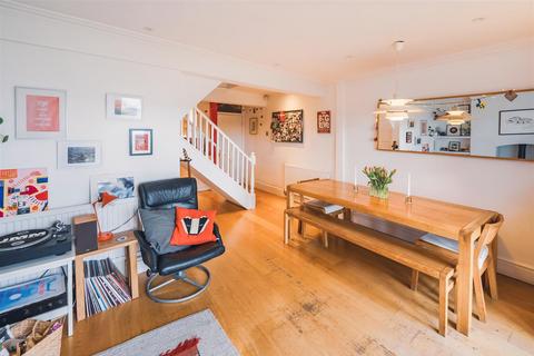 7 Argyle Place, Cliftonwood, Bristol, BS8 4RH