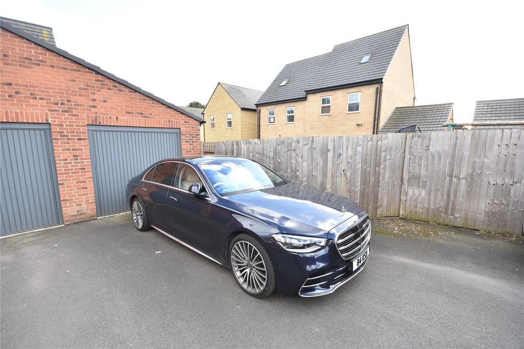 Driveway &amp; Garage