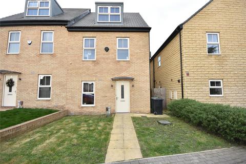 4 bedroom semi-detached house for sale, Pansy Court, Seacroft, Leeds