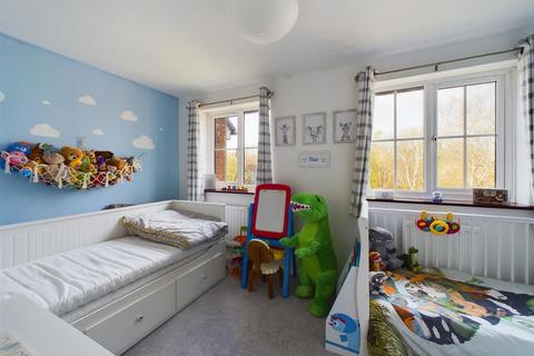 25 Bellamy Road, Maidenbower, Crawley, RH10 7LW
