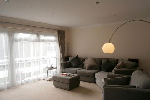 2 bedroom apartment to rent, Alderley Lodge, Ws, SK9 6JR