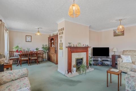 2 bedroom detached bungalow for sale, Mill End, Kenilworth