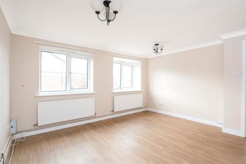 1 bedroom apartment to rent, Ravenscroft Crescent, London SE9
