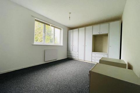 1 bedroom flat to rent, Willow Close, Burbage, Hinckley