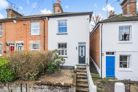 2 bedroom end of terrace house for sale, Addison Road, Guildford