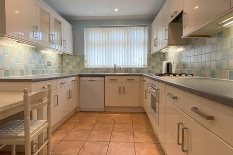 2 bedroom semi-detached bungalow for sale, Oakfield Avenue, Markfield