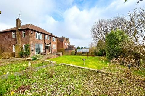 4 bedroom detached house for sale, Hill Top Rise, Grenoside, Sheffield, S35 8PD