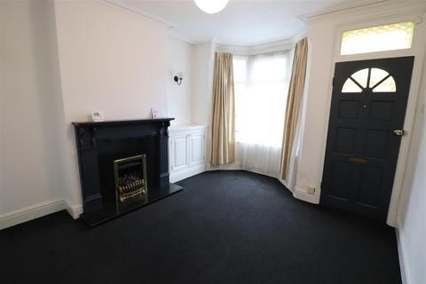 2 bedroom terraced house to rent, Milligan Road, Aylestone, Leicester, LE2