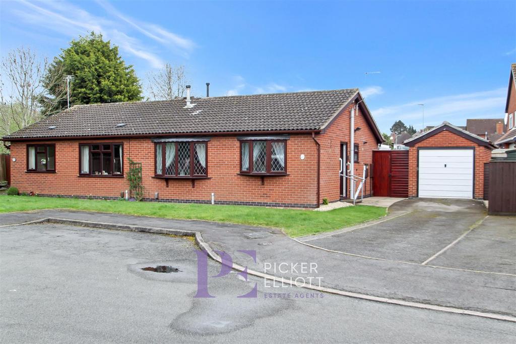 Trent Road, Hinckley LE10 2 bed semidetached bungalow for sale £210,000
