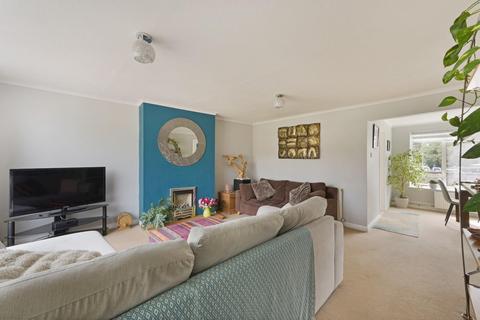 7, Cheyne Court Park Road, Banstead, SM7 3BS
