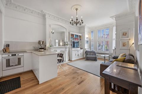 2 bedroom apartment for sale, Lawn Road, Belsize Park NW3