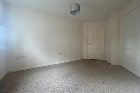 2 bedroom flat to rent, Greystones,Willesborough