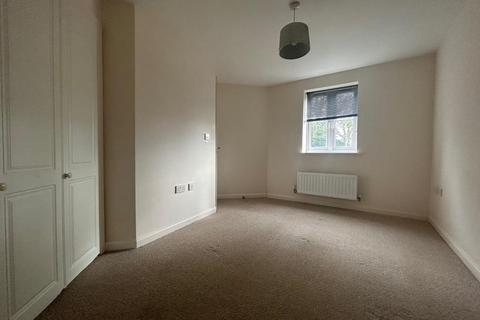 2 bedroom flat to rent, Greystones,Willesborough