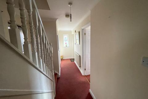 3 bedroom detached house for sale, Meadow Court , Maes Ty Cwrdd, Llwynhendy, Llanelli