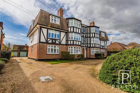 3 bedroom flat for sale, Eton Road, Frinton-On-Sea