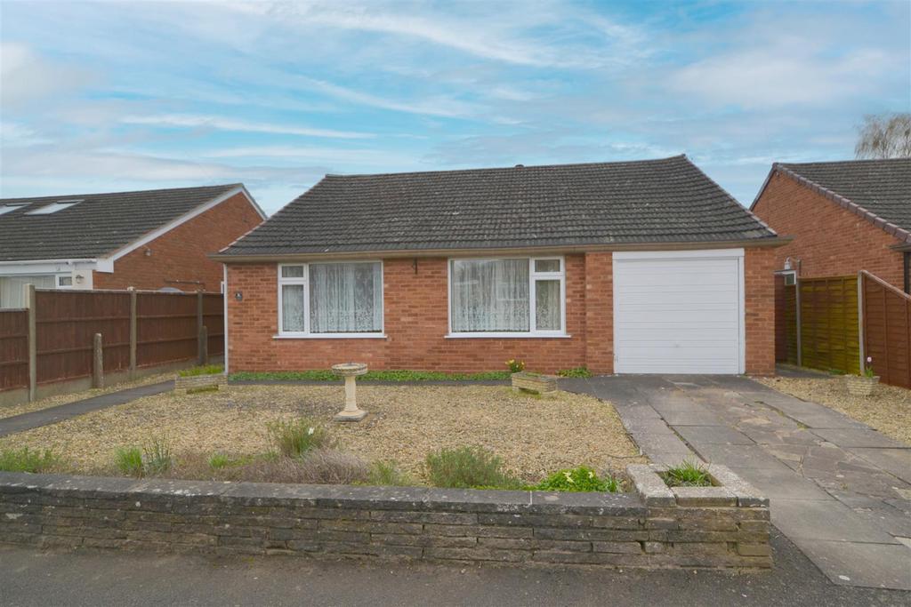 Kinnersley Road, Malvern 2 bed detached bungalow for sale £280,000