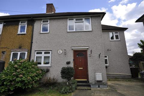 3 bedroom end of terrace house for sale, Dare Gardens, Dagenham