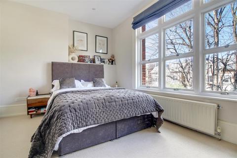 Flat 2, 13 Acol Road, London, NW6 3AA