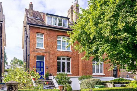 Flat 2, 13 Acol Road, London, NW6 3AA