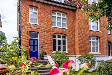 Flat 2, 13 Acol Road, London, NW6 3AA