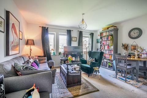 2 bedroom apartment for sale, Olympian Court, York