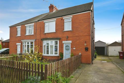 4 bedroom semi-detached house for sale, Priory Road, Scunthorpe