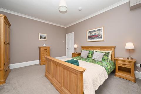 2 bedroom apartment for sale, Buxton Road, Bakewell