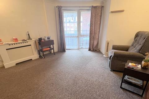 1 bedroom apartment for sale, Ringwood Road, Ferndown, BH22
