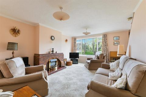 2 bedroom maisonette for sale, Park Road, Banstead