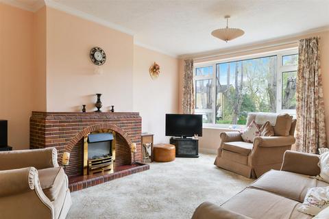 2 bedroom maisonette for sale, Park Road, Banstead