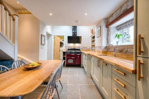 Royce Cottage Buxton Road, Tideswell, Buxton, SK17 8PQ