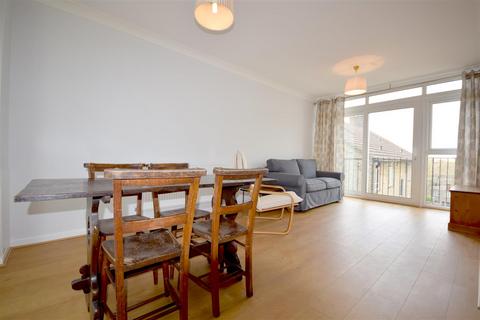 2 bedroom flat to rent, Dobson Close, Swiss Cottage