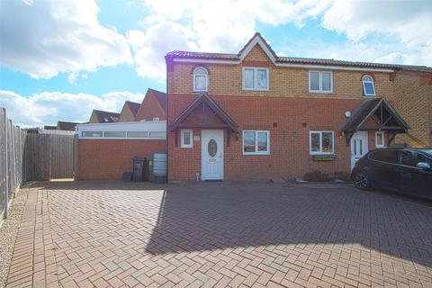 3 bedroom semi-detached house for sale, Palm Mews, Basildon SS15