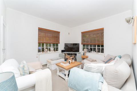 3 bedroom end of terrace house for sale, Green Lane, Hanwell