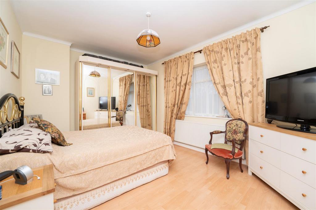 12 Harp Bed 1.jpg