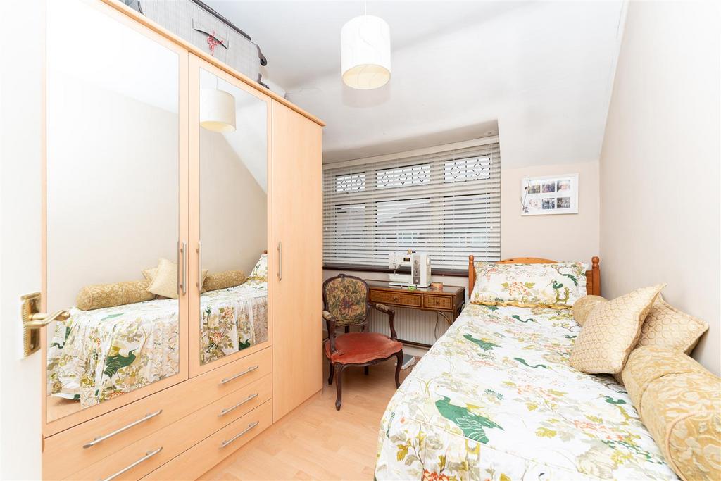 12 Harp bed 2.jpg